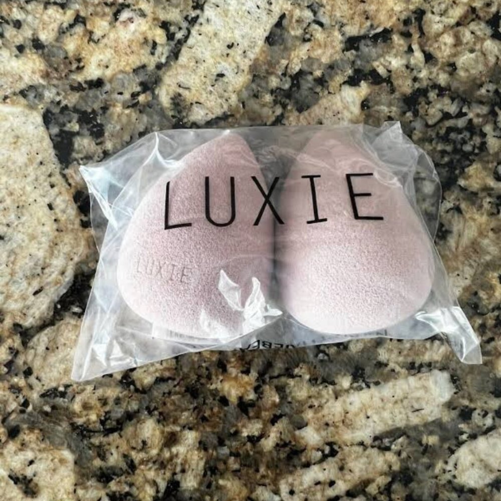 NIB Luxie Beauty Sponge 2-Pack Brand New Sealed